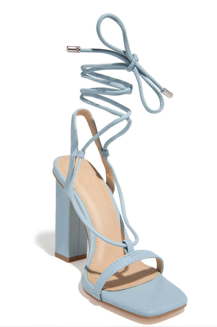 GlamLace™ Square Toe Sandals